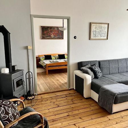 Slunny Byt S Krasnym Vyhledem Apartment Nové Město nad Metují Exterior foto