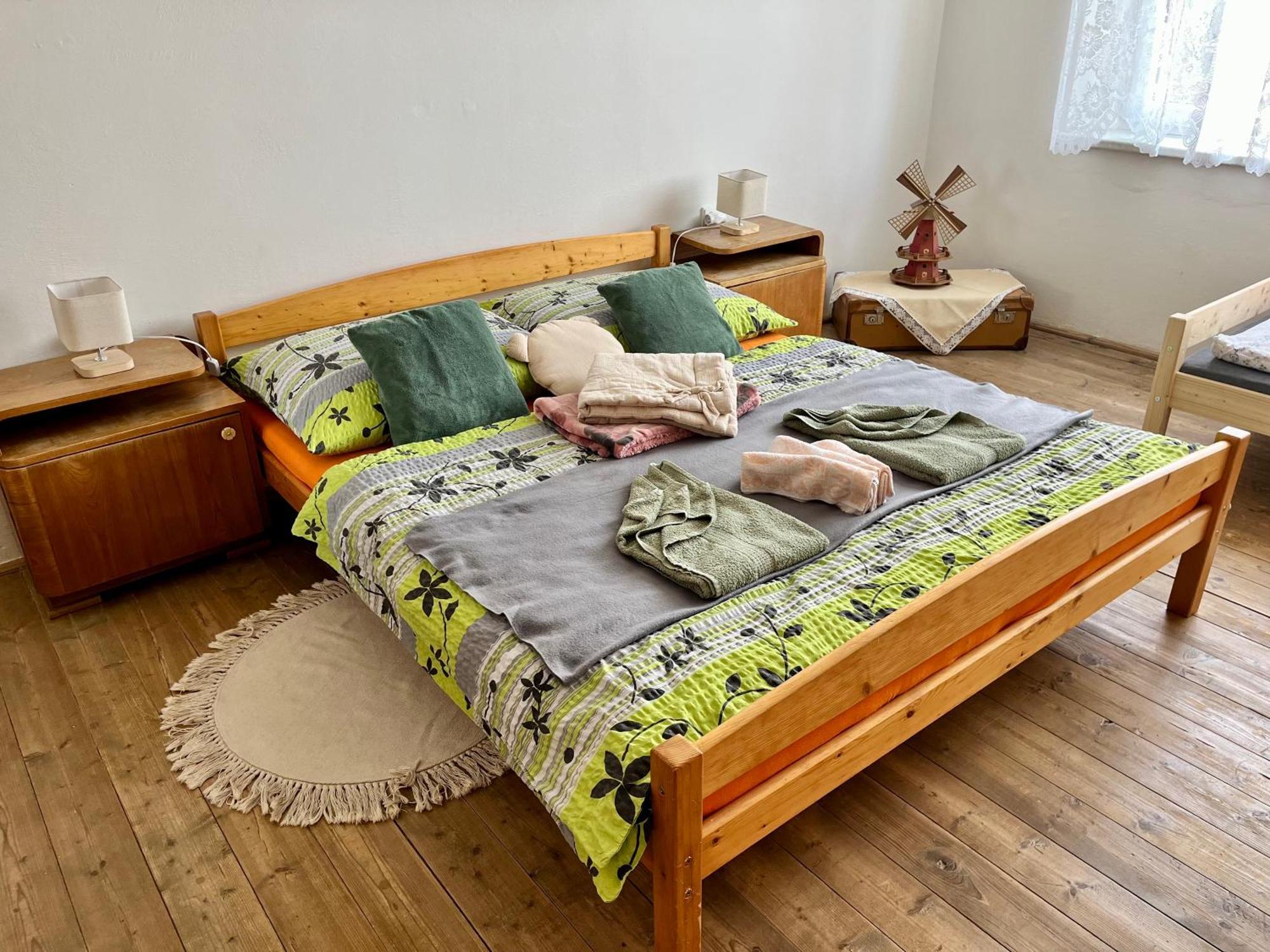 Slunny Byt S Krasnym Vyhledem Apartment Nové Město nad Metují Exterior foto